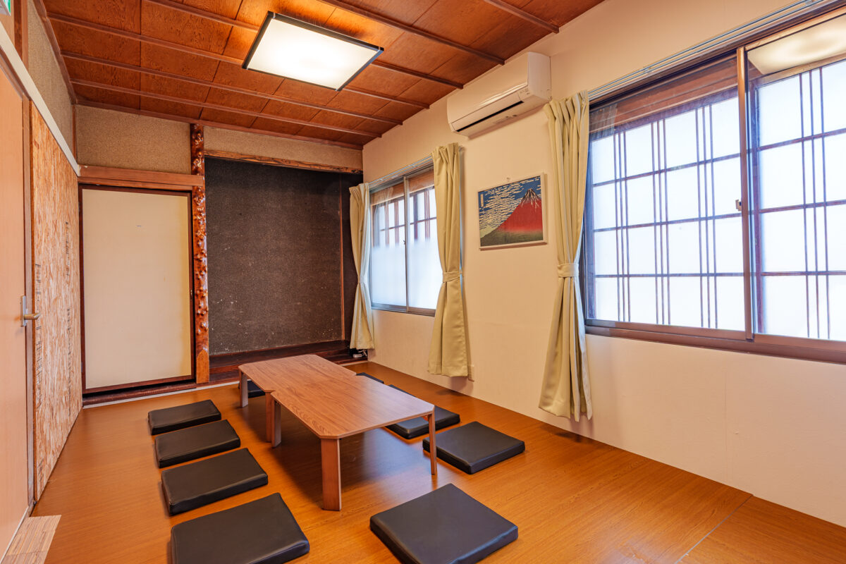 松本城近くの古民家リノベ民泊を撮影しました